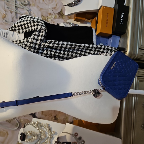 Karl Lagerfeld - Picture 4 of 6